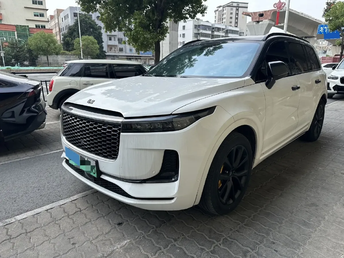 2021 Li ONE Range Extended 131HP REEV 40.5KWH,autocango,china used car exporter,china ev exporter,chinese used car exporter,chinese used ev exporter