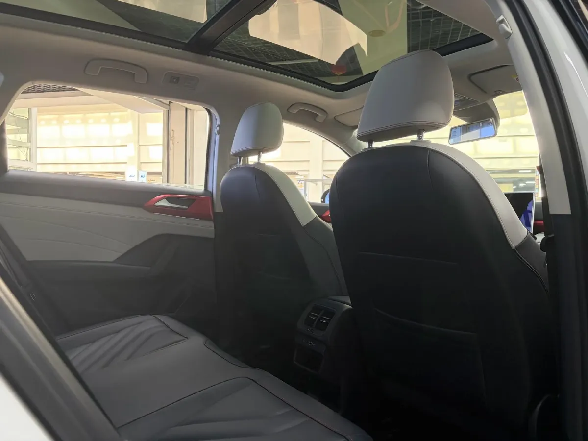 2023 Volkswagen Tharu 1.5T 160HP L4 7DCT,autocango,china used car exporter,china ev exporter,chinese used car exporter,chinese used ev exporter