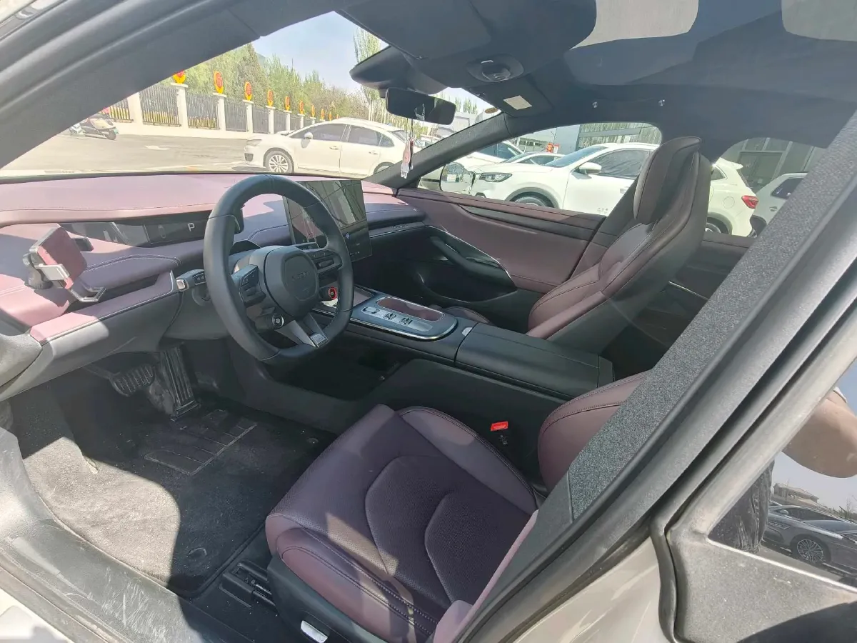 2024 MI SU7 BEV 73.6KWH,autocango,china used car exporter,china ev exporter,chinese used car exporter,chinese used ev exporter