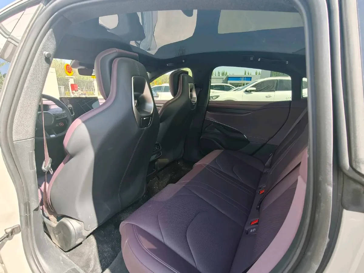 2024 MI SU7 BEV 73.6KWH,autocango,china used car exporter,china ev exporter,chinese used car exporter,chinese used ev exporter