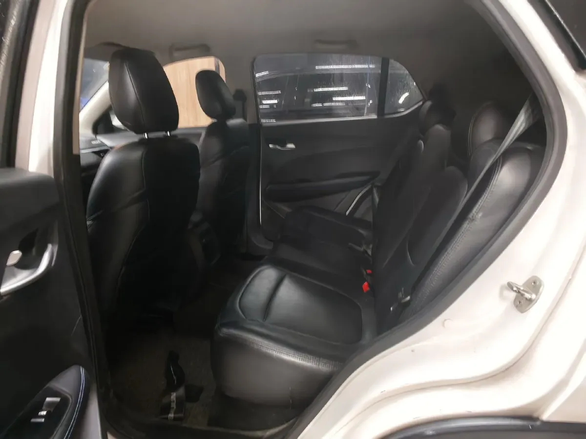 2021 BaoJun 510 1.5L 99HP L4 CVT,autocango,china used car exporter,china ev exporter,chinese used car exporter,chinese used ev exporter