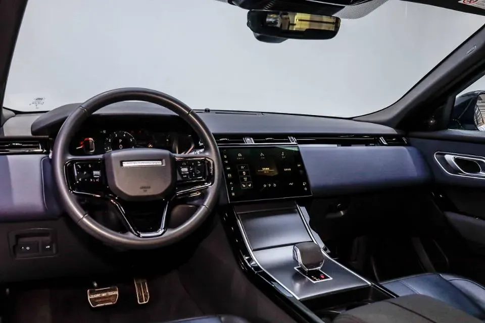 2024 Land Rover Range Rover Velar 2.0T 250HP L4 8AT,autocango,china used car exporter,china ev exporter,chinese used car exporter,chinese used ev exporter