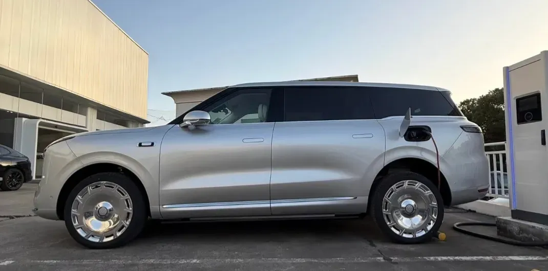 2026 IM LS9 REEV 155HP REEV,autocango,china used car exporter,china ev exporter,chinese used car exporter,chinese used ev exporter