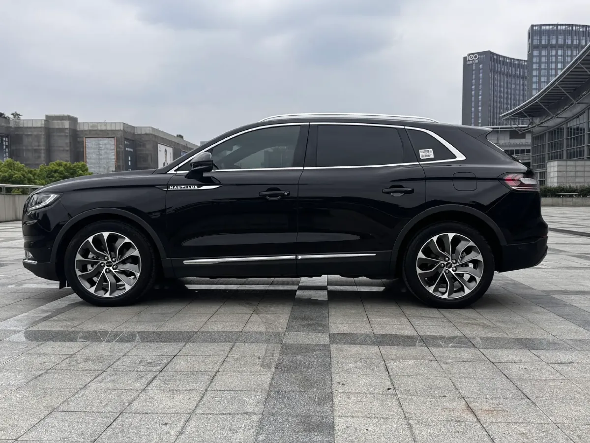 2021 Lincoln Nautilus 2.0T 245HP L4 8AT,autocango,china used car exporter,china ev exporter,chinese used car exporter,chinese used ev exporter