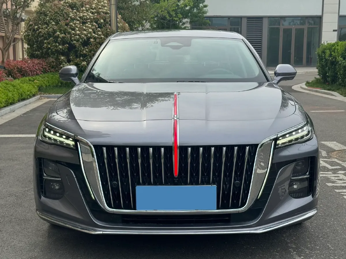 2023 HongQi H5 2.0T 224HP L4 8AT,autocango,china used car exporter,china ev exporter,chinese used car exporter,chinese used ev exporter