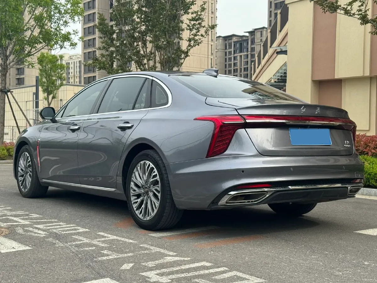 2023 HongQi H5 2.0T 224HP L4 8AT,autocango,china used car exporter,china ev exporter,chinese used car exporter,chinese used ev exporter