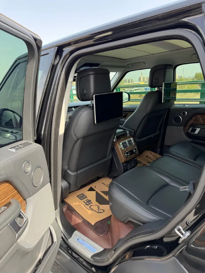 2018 Land Rover Range Rover Evoque 2.0T 241HP L4 9AT,autocango,china used car exporter,china ev exporter,chinese used car exporter,chinese used ev exporter