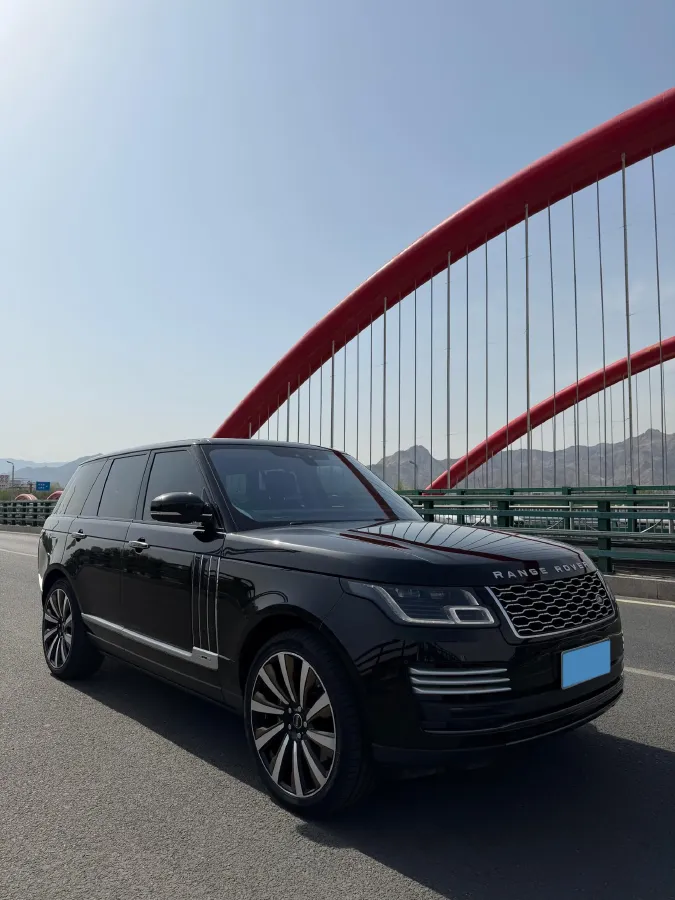 2018 Land Rover Range Rover Evoque 2.0T 241HP L4 9AT,autocango,china used car exporter,china ev exporter,chinese used car exporter,chinese used ev exporter