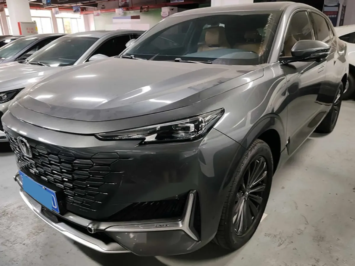 2021 ChangAn UNI-K 2.0T 233HP L4 8AT,autocango,china used car exporter,china ev exporter,chinese used car exporter,chinese used ev exporter