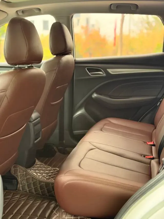 2020 Roewe RX3 1.6L 125HP L4 CVT,autocango,china used car exporter,china ev exporter,chinese used car exporter,chinese used ev exporter