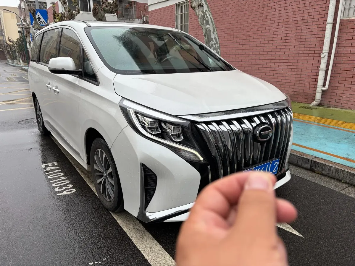 2021 GAC Trumpchi M8 2.0T 252HP L4 8AT,autocango,china used car exporter,china ev exporter,chinese used car exporter,chinese used ev exporter