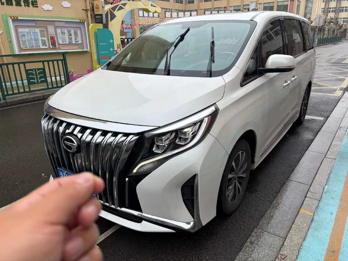 2021 GAC Trumpchi M8 2.0T 252HP L4 8AT,autocango,china used car exporter,china ev exporter,chinese used car exporter,chinese used ev exporter