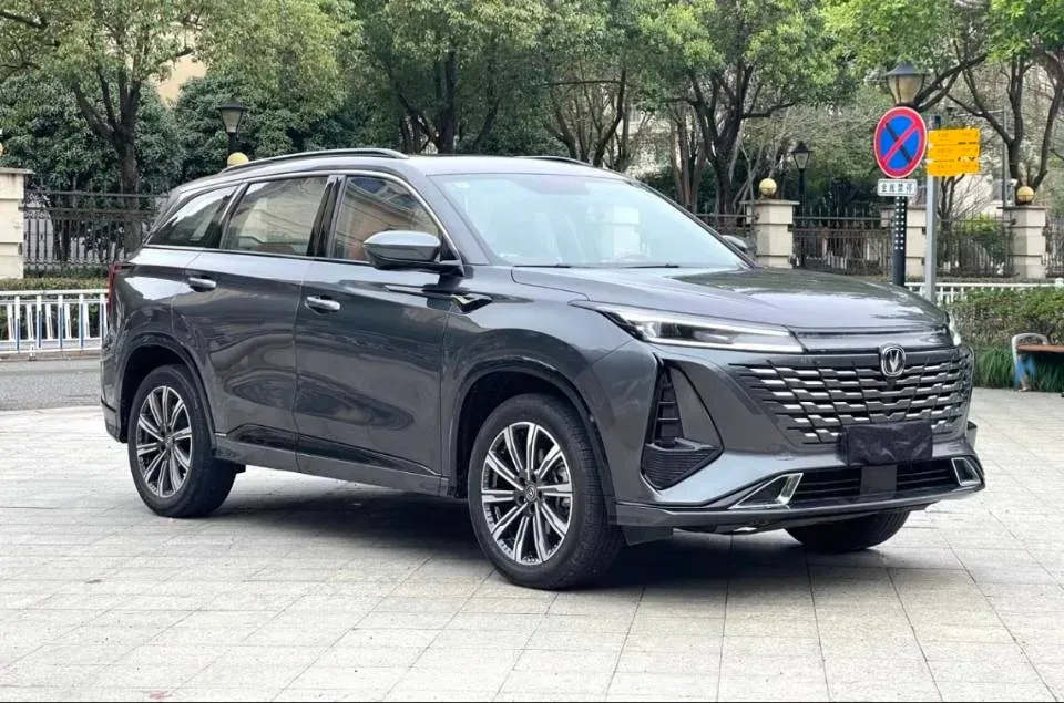 2024 ChangAn CS75 Plus 1.5T 188HP L4 8AT,autocango,china used car exporter,china ev exporter,chinese used car exporter,chinese used ev exporter
