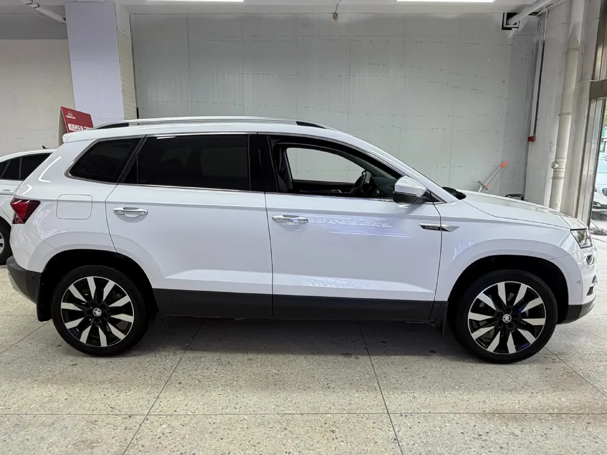 2021 Skoda Karoq 1.4T 150HP L4 7DCT,autocango,china used car exporter,china ev exporter,chinese used car exporter,chinese used ev exporter