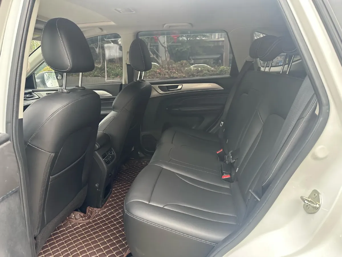 2022 Haval H6 1.5T 184HP L4 7DCT,autocango,china used car exporter,china ev exporter,chinese used car exporter,chinese used ev exporter