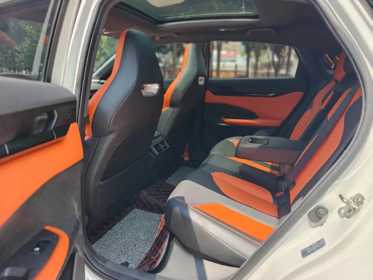 2023 ChangAn UNI-V 1.5T 188HP L4 7DCT,autocango,china used car exporter,china ev exporter,chinese used car exporter,chinese used ev exporter