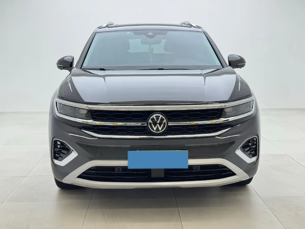 2023 Volkswagen Talagon 2.0T 220HP L4 7DCT,autocango,china used car exporter,china ev exporter,chinese used car exporter,chinese used ev exporter