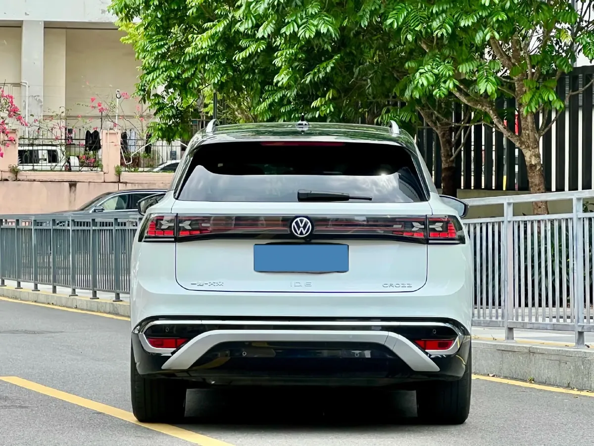 2021 Volkswagen ID.6 Crozz BEV 84.8KWH,autocango,china used car exporter,china ev exporter,chinese used car exporter,chinese used ev exporter