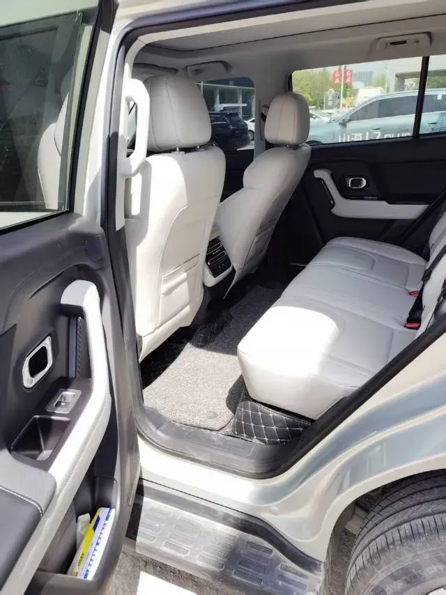 2025 MAXUS XinTu V70 2.0T 150HP L4 9AT,autocango,china used car exporter,china ev exporter,chinese used car exporter,chinese used ev exporter