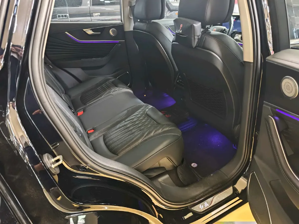 2023 HongQi HS5 2.0T 252HP L4 8AT,autocango,china used car exporter,china ev exporter,chinese used car exporter,chinese used ev exporter