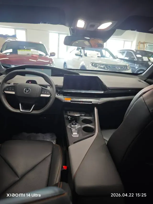 2022 ChangAn UNI-V 1.5T 188HP L4 7DCT,autocango,china used car exporter,china ev exporter,chinese used car exporter,chinese used ev exporter