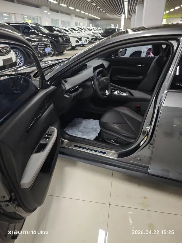 2022 ChangAn UNI-V 1.5T 188HP L4 7DCT,autocango,china used car exporter,china ev exporter,chinese used car exporter,chinese used ev exporter