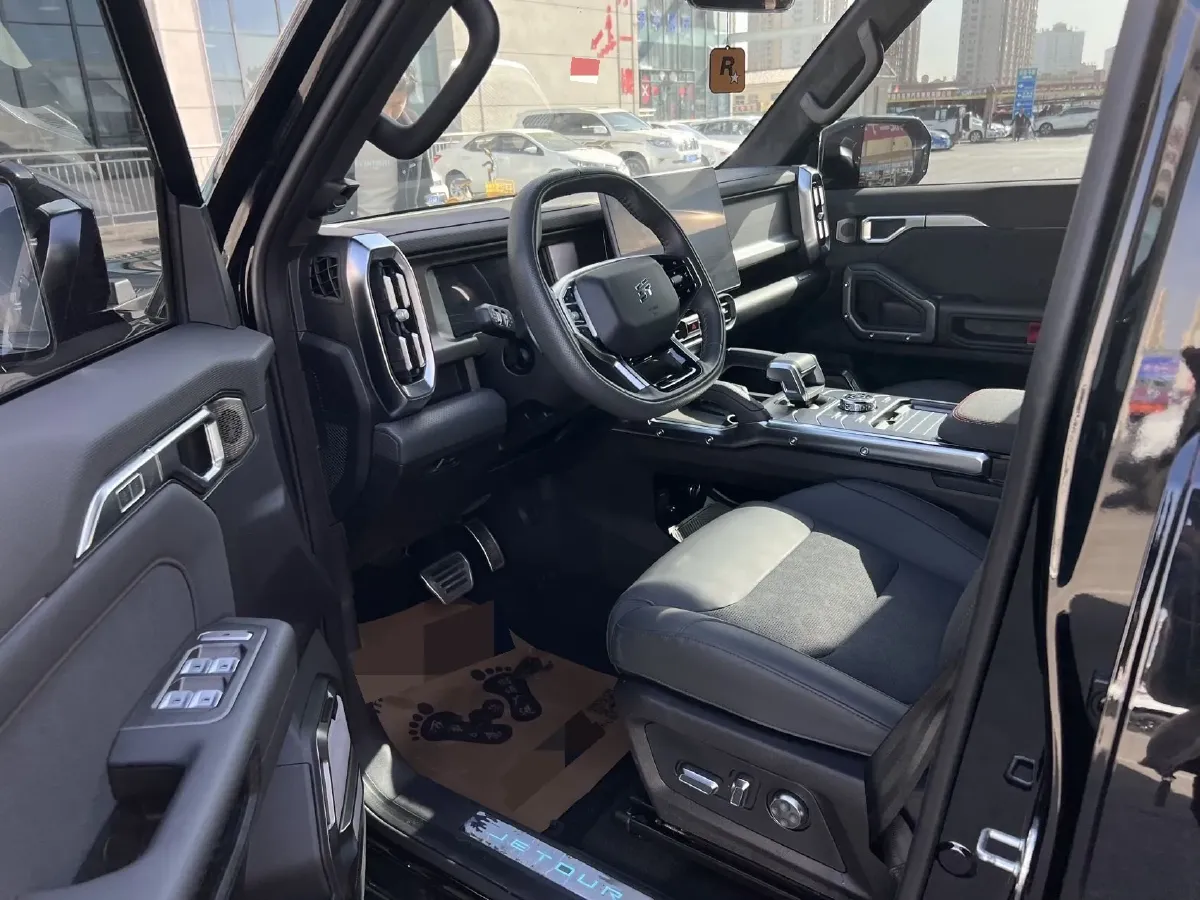 2023 Jetour Traveller 2.0T 254HP L4 7DCT,autocango,china used car exporter,china ev exporter,chinese used car exporter,chinese used ev exporter