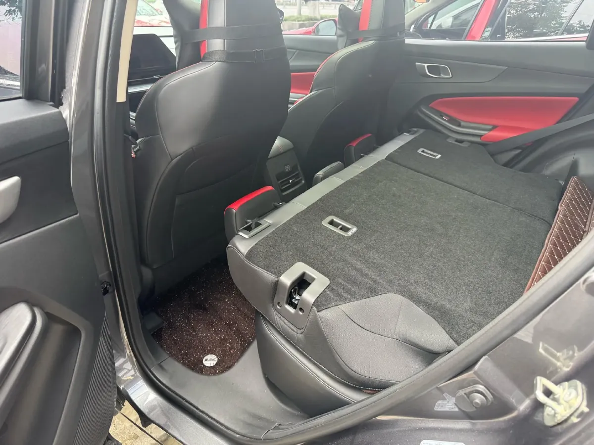 2022 ChangAn Oshan X7 Plus 1.5T 188HP L4 7DCT,autocango,china used car exporter,china ev exporter,chinese used car exporter,chinese used ev exporter