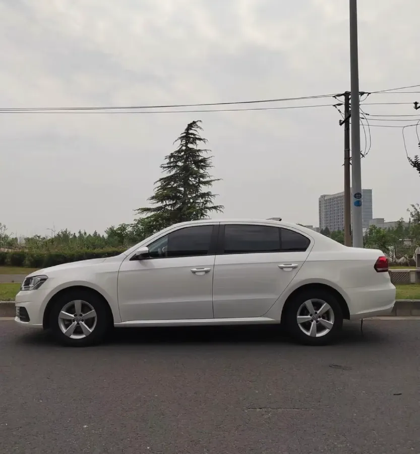 2019 Volkswagen T-Cross 1.5L 113HP L4 6AT,autocango,china used car exporter,china ev exporter,chinese used car exporter,chinese used ev exporter