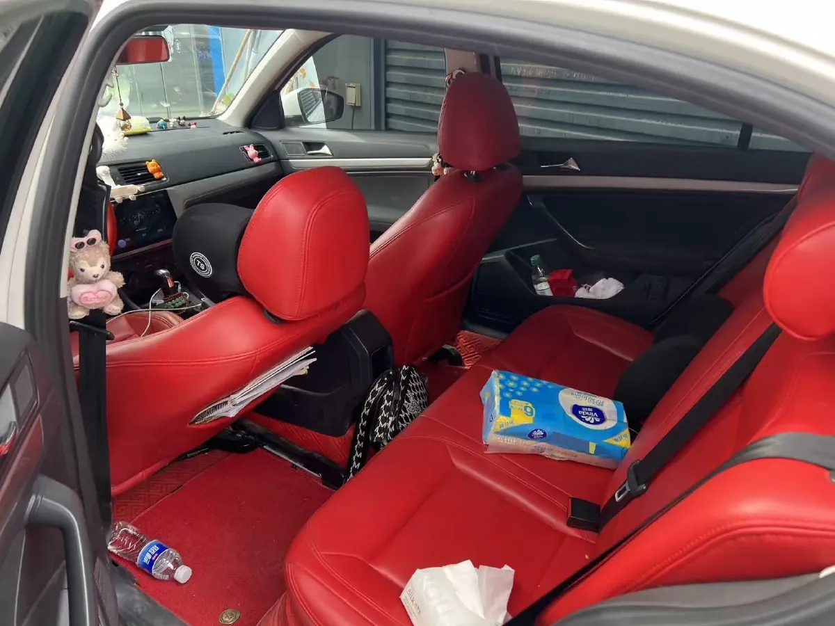 2019 Volkswagen T-Cross 1.5L 113HP L4 6AT,autocango,china used car exporter,china ev exporter,chinese used car exporter,chinese used ev exporter