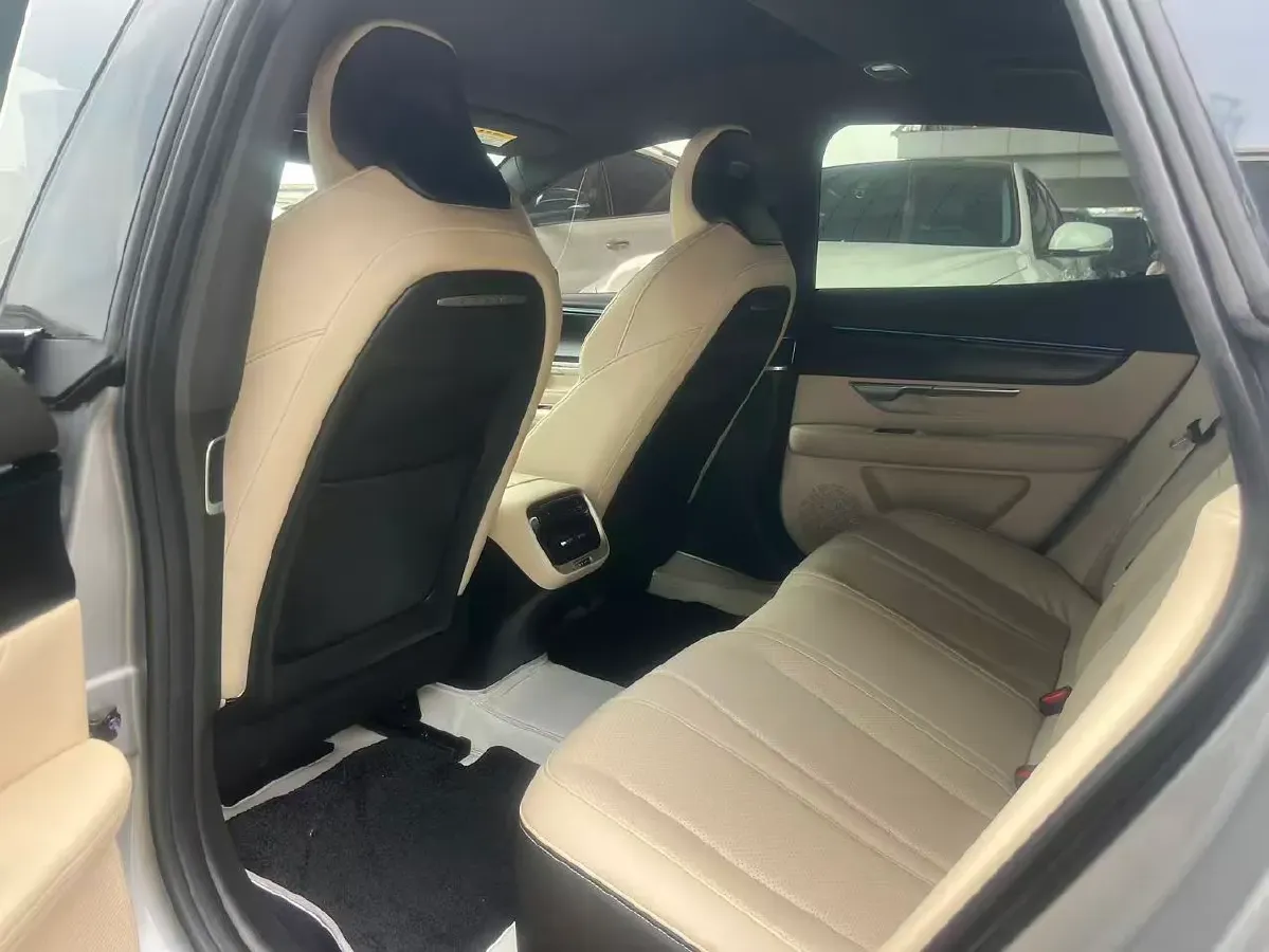 2021 Xpeng P7 BEV 60.2KWH,autocango,china used car exporter,china ev exporter,chinese used car exporter,chinese used ev exporter