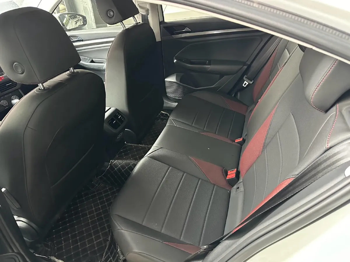 2021 Volkswagen Bora 1.5L 113HP L4 6AT,autocango,china used car exporter,china ev exporter,chinese used car exporter,chinese used ev exporter