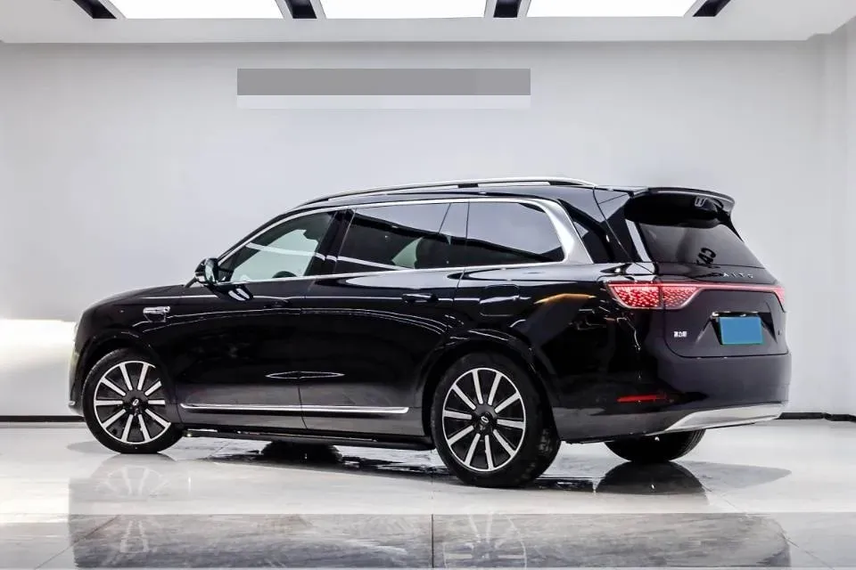 2025 AITO AITO M9 REEV 160HP REEV 52KWH,autocango,china used car exporter,china ev exporter,chinese used car exporter,chinese used ev exporter