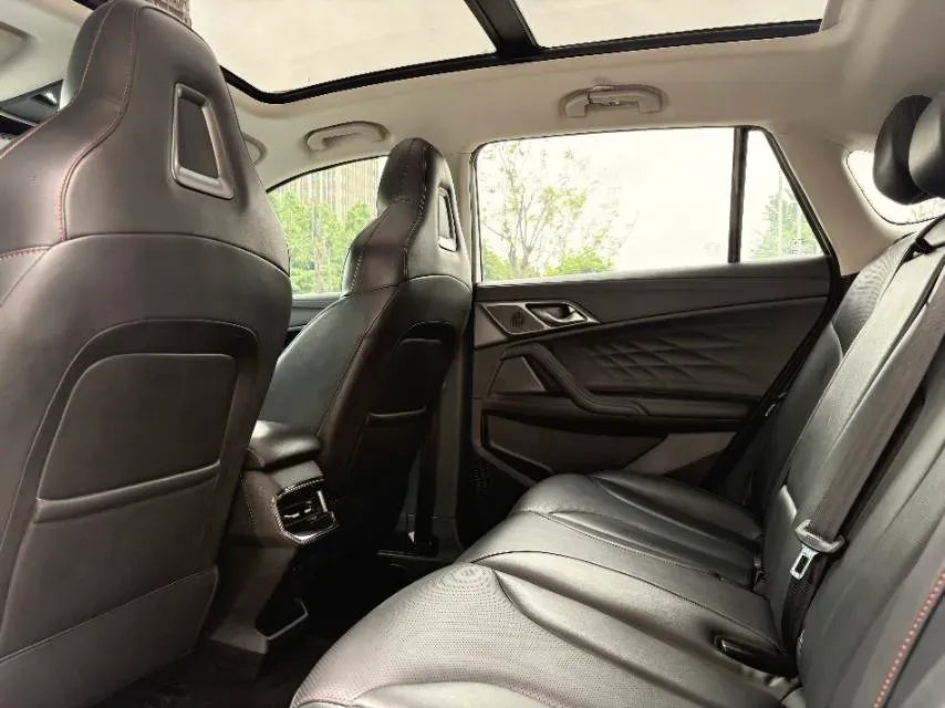 2023 Roewe RX5 1.5T 188HP L4 AMT PHEV 12.3KWH,autocango,china used car exporter,china ev exporter,chinese used car exporter,chinese used ev exporter