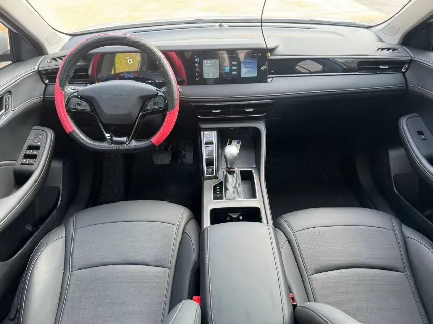 2024 Roewe i5 1.5L 129HP L4 CVT,autocango,china used car exporter,china ev exporter,chinese used car exporter,chinese used ev exporter