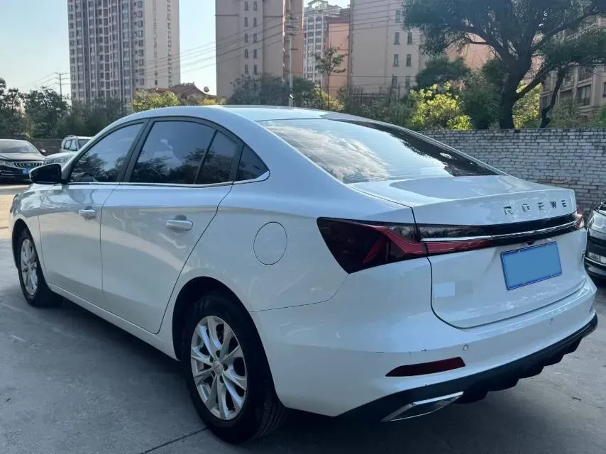 2024 Roewe i5 1.5L 129HP L4 CVT,autocango,china used car exporter,china ev exporter,chinese used car exporter,chinese used ev exporter