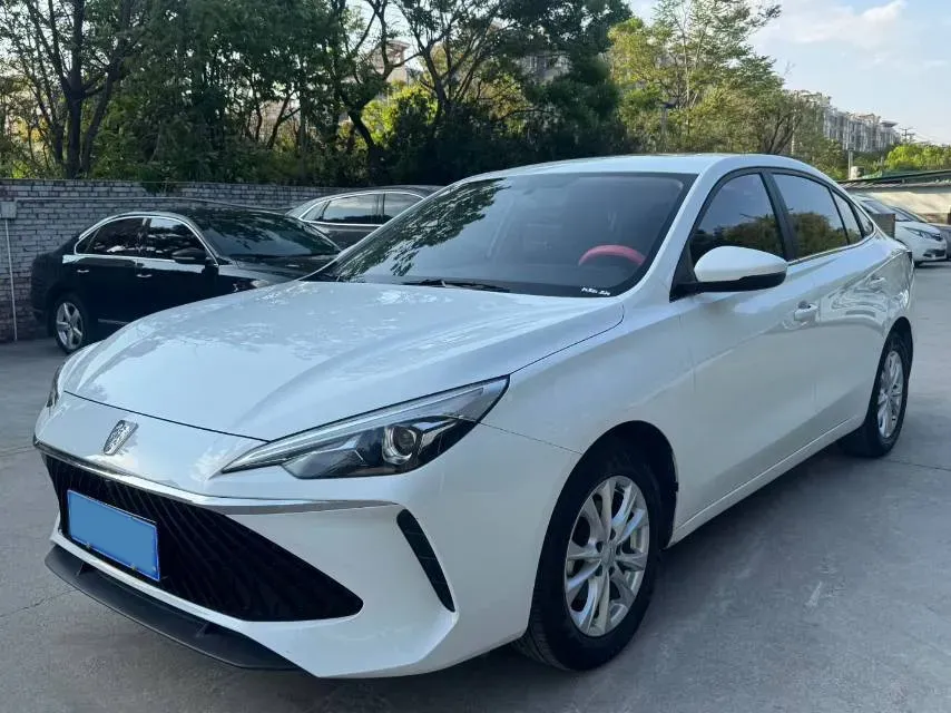 2024 Roewe i5 1.5L 129HP L4 CVT,autocango,china used car exporter,china ev exporter,chinese used car exporter,chinese used ev exporter