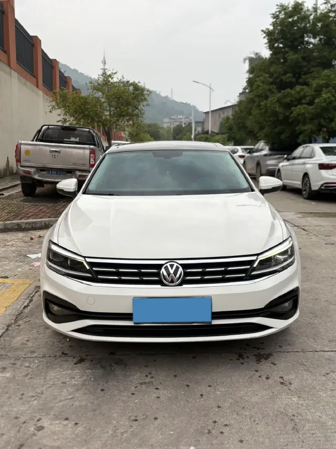 2019 Volkswagen Passat 1.4T 150HP L4 7DCT,autocango,china used car exporter,china ev exporter,chinese used car exporter,chinese used ev exporter