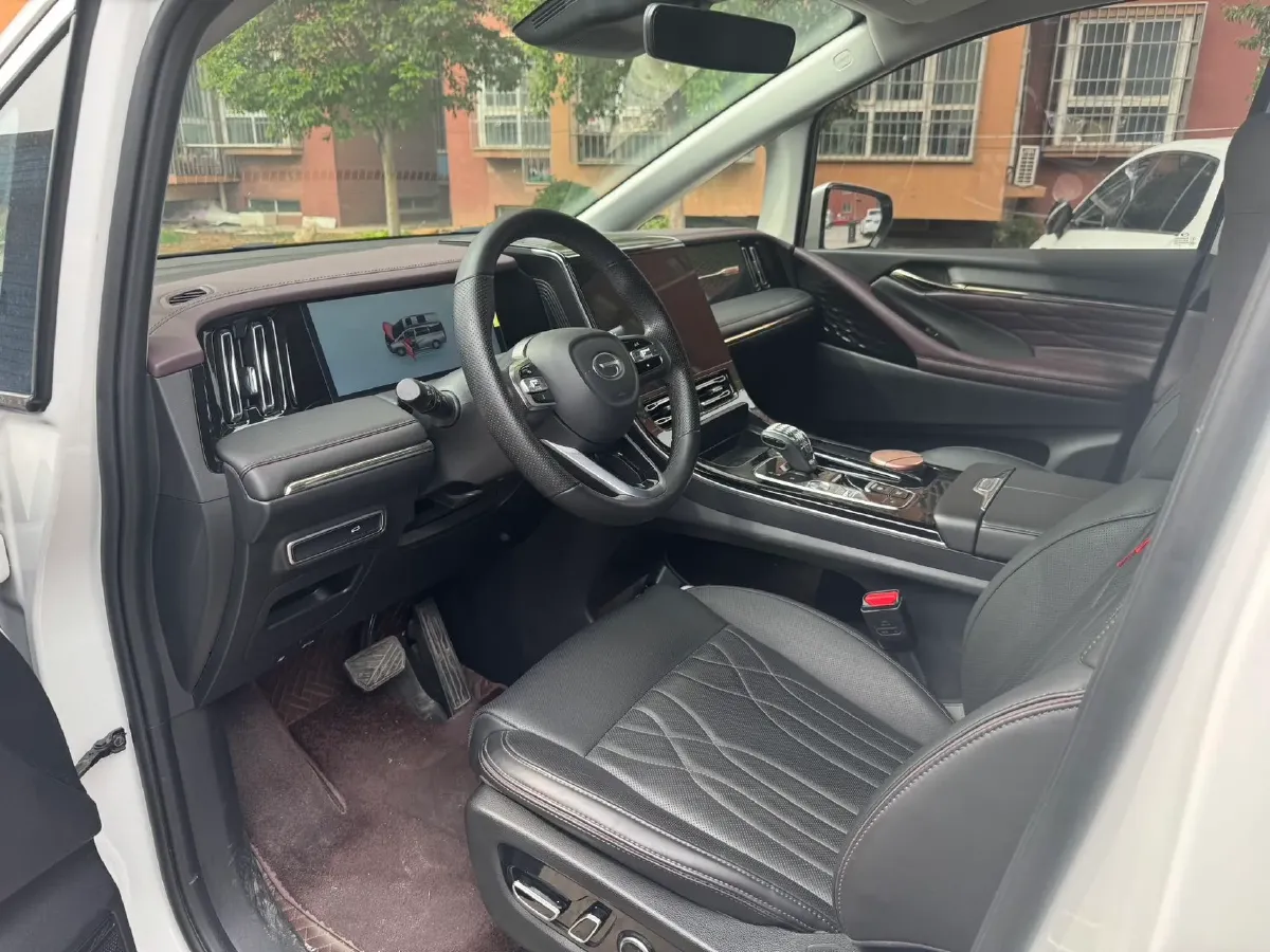 2023 GAC Trumpchi M8 2.0T 252HP L4 8AT,autocango,china used car exporter,china ev exporter,chinese used car exporter,chinese used ev exporter