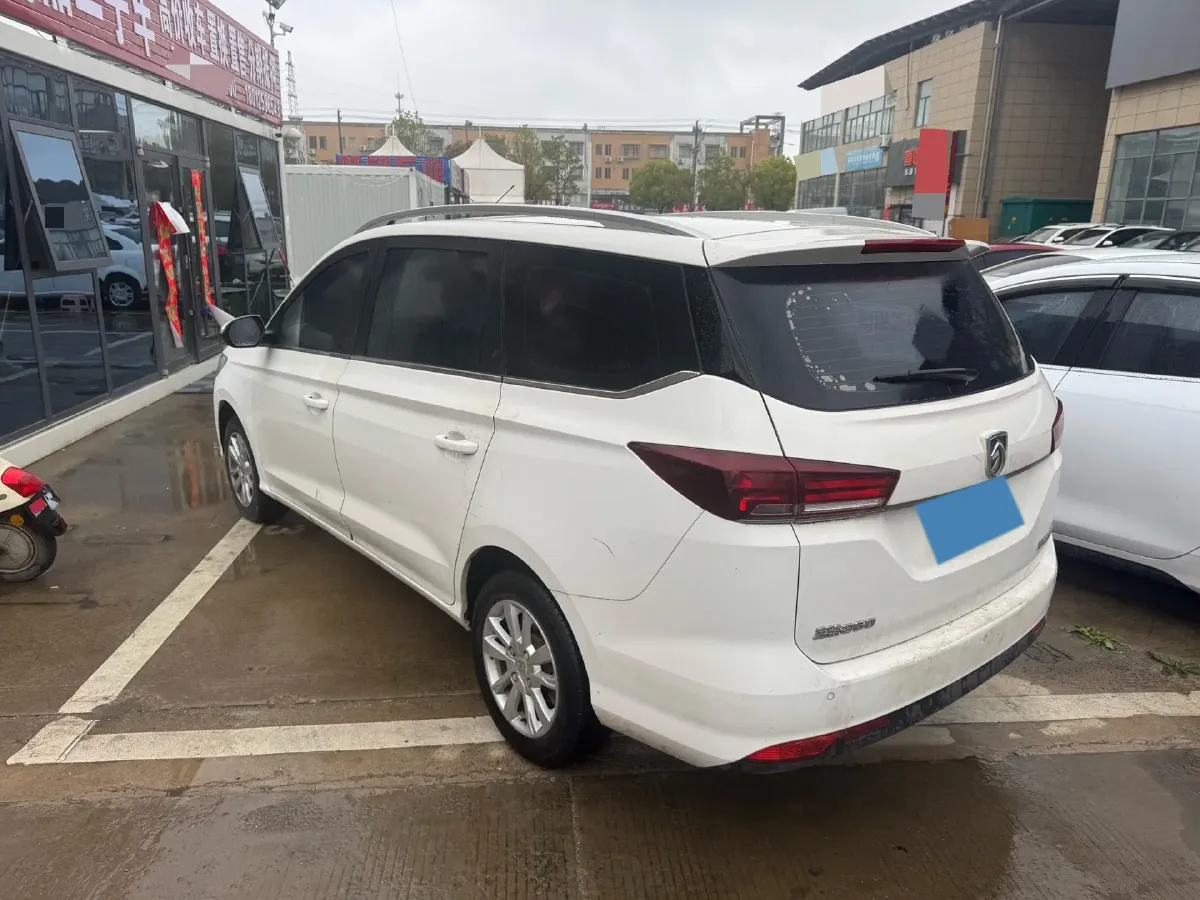 2019 BaoJun 360 1.5L 105HP L4 6MT,autocango,china used car exporter,china ev exporter,chinese used car exporter,chinese used ev exporter