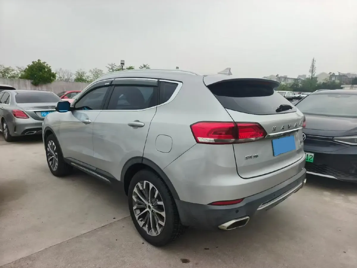 2017 Haval H6 2.0T 197HP L4 7DCT,autocango,china used car exporter,china ev exporter,chinese used car exporter,chinese used ev exporter