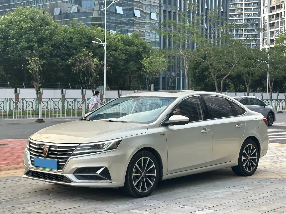 2017 Roewe i6 1.0T 125HP L3 2AT PHEV,autocango,china used car exporter,china ev exporter,chinese used car exporter,chinese used ev exporter