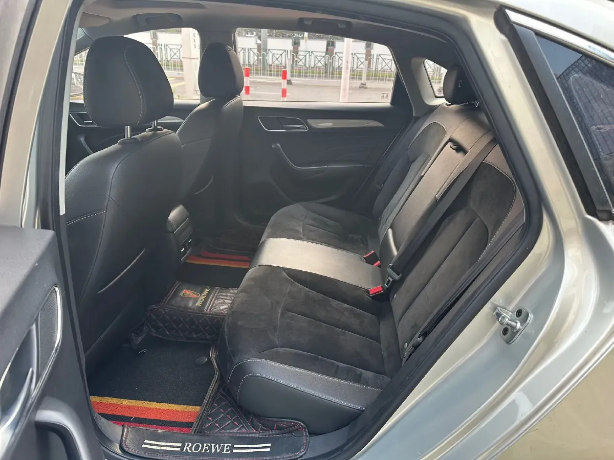 2017 Roewe i6 1.0T 125HP L3 2AT PHEV,autocango,china used car exporter,china ev exporter,chinese used car exporter,chinese used ev exporter