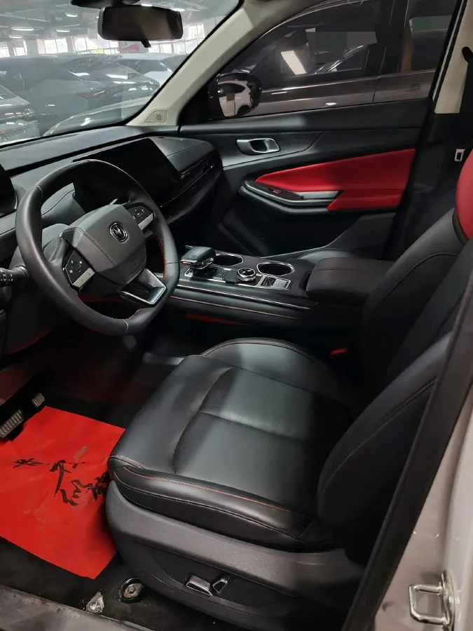 2022 ChangAn Oshan X7 Plus 1.5T 188HP L4 7DCT,autocango,china used car exporter,china ev exporter,chinese used car exporter,chinese used ev exporter