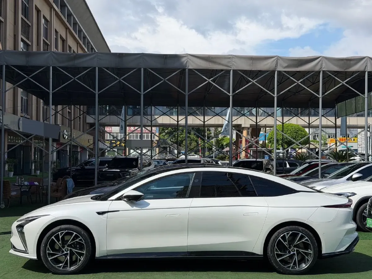 2022 IM L7 BEV 90KWH,autocango,china used car exporter,china ev exporter,chinese used car exporter,chinese used ev exporter