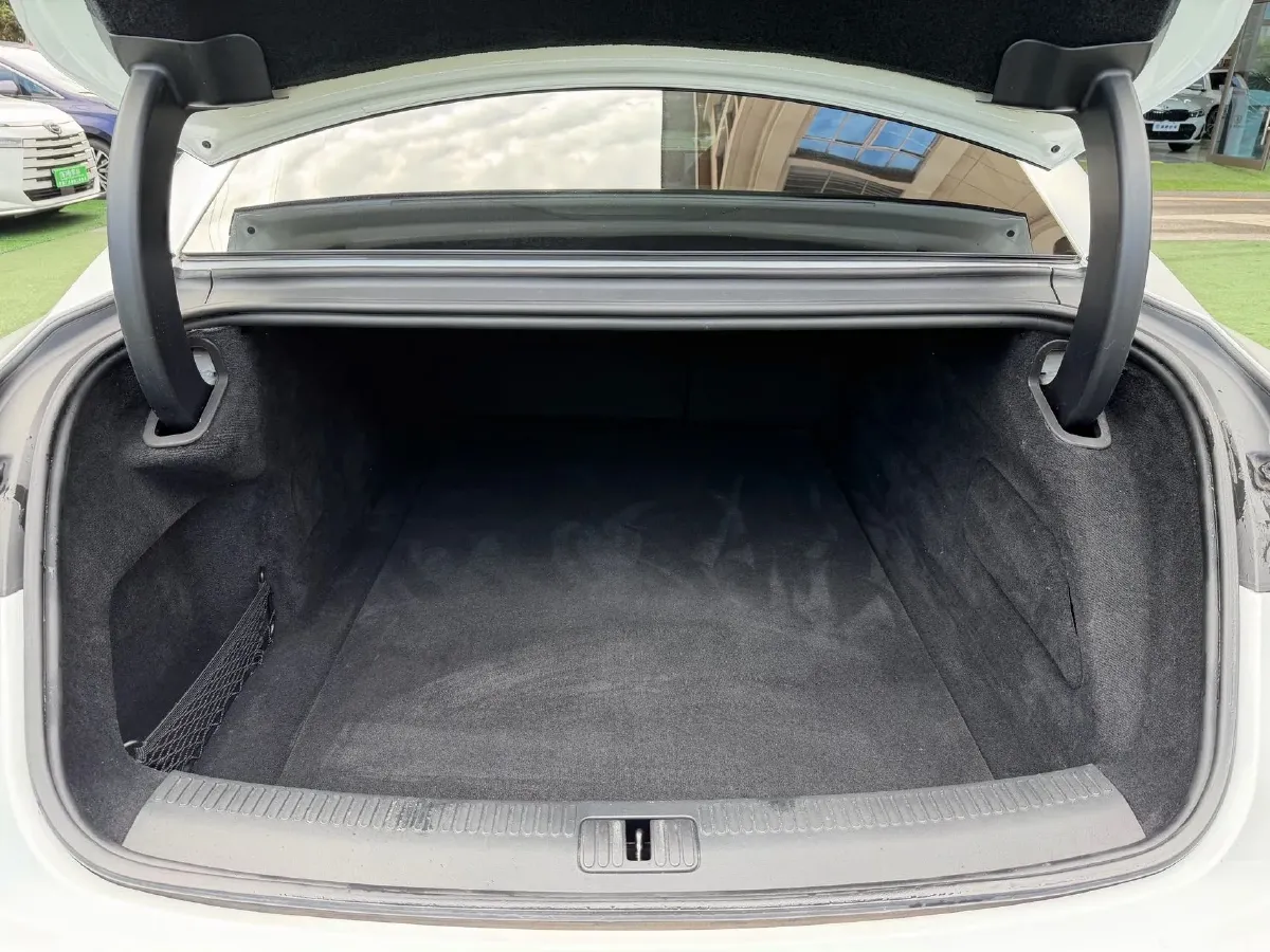 2022 IM L7 BEV 90KWH,autocango,china used car exporter,china ev exporter,chinese used car exporter,chinese used ev exporter