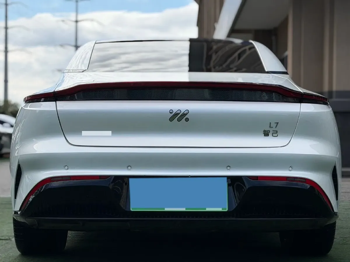 2022 IM L7 BEV 90KWH,autocango,china used car exporter,china ev exporter,chinese used car exporter,chinese used ev exporter