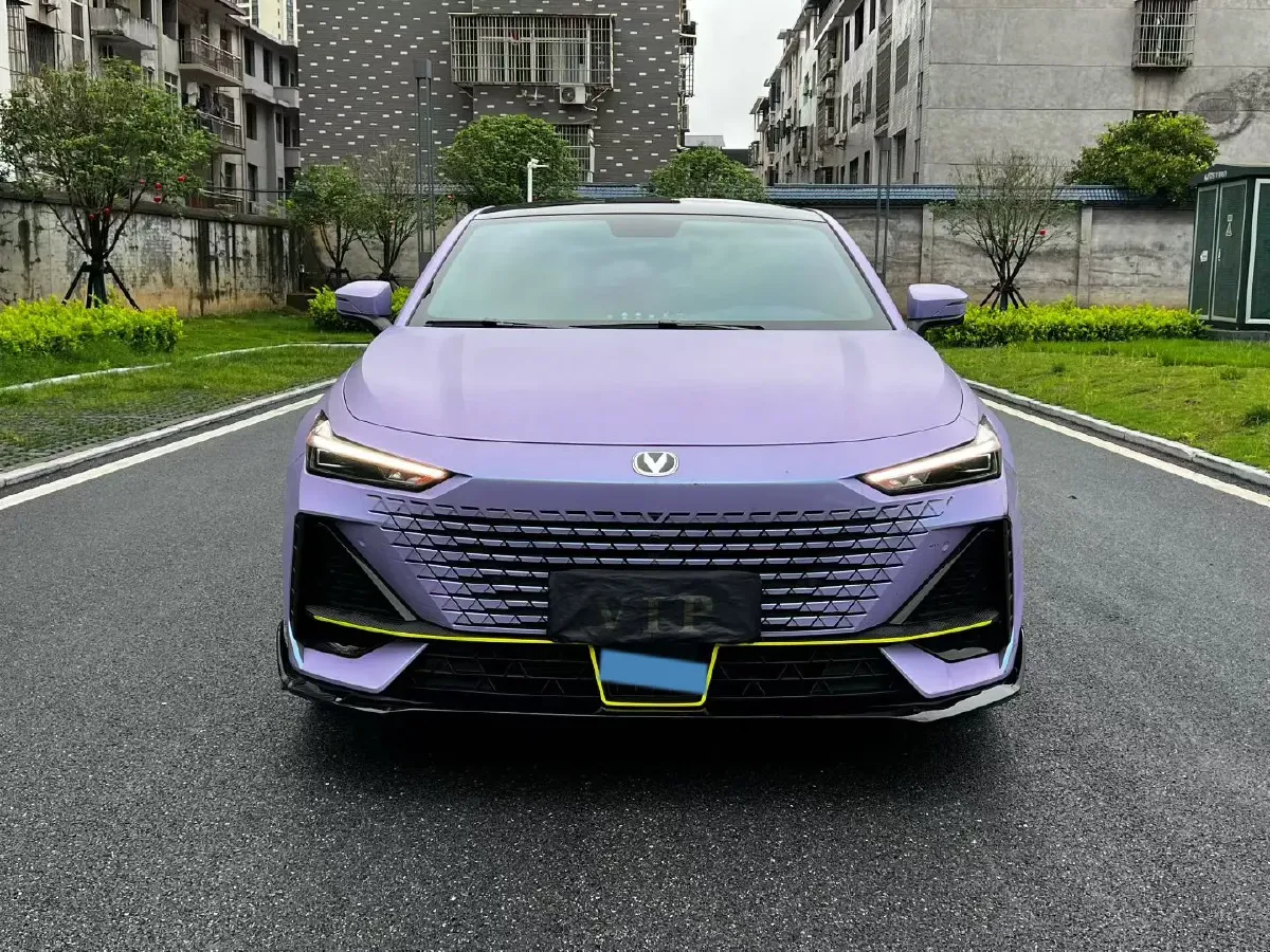2023 ChangAn UNI-V 1.5T 188HP L4 7DCT,autocango,china used car exporter,china ev exporter,chinese used car exporter,chinese used ev exporter