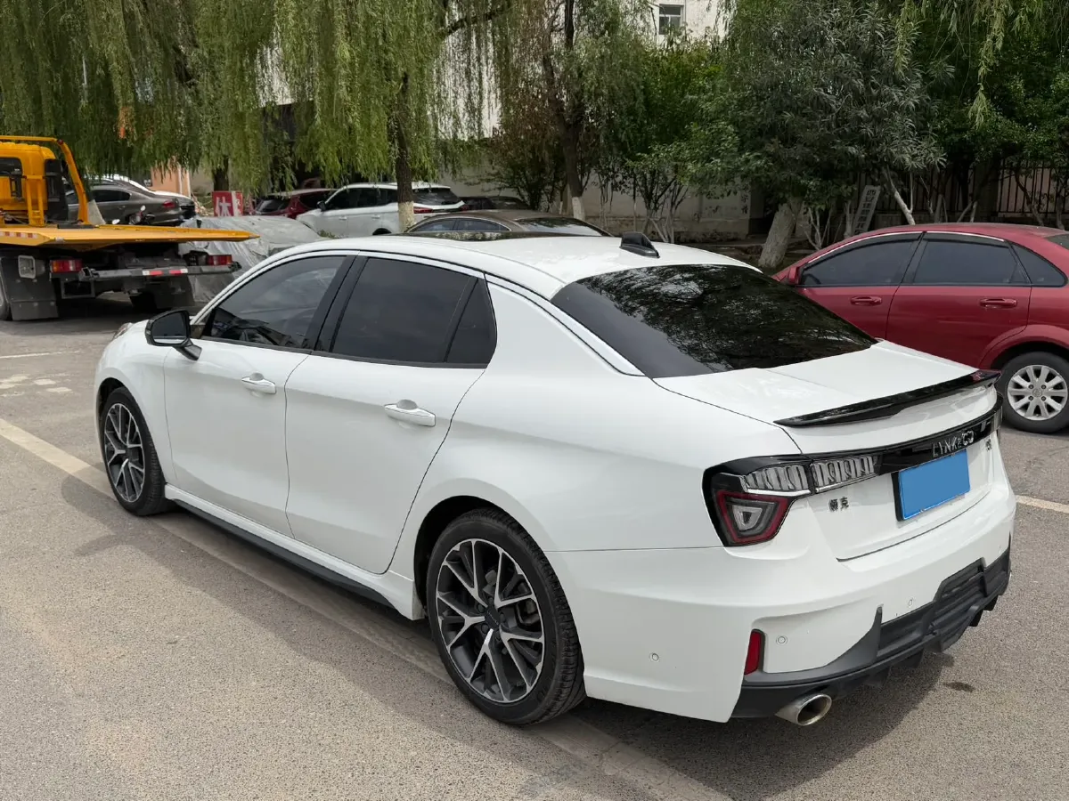 2021 LYNK&CO 03 2.0T 190HP L4 6AT,autocango,china used car exporter,china ev exporter,chinese used car exporter,chinese used ev exporter