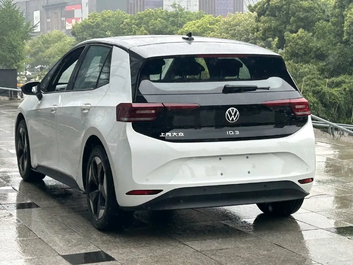 2025 Volkswagen ID.3 BEV 53.6KWH,autocango,china used car exporter,china ev exporter,chinese used car exporter,chinese used ev exporter